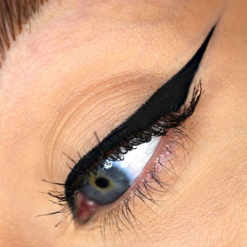 theBalm - Schwing : Liquid Eyeliner
