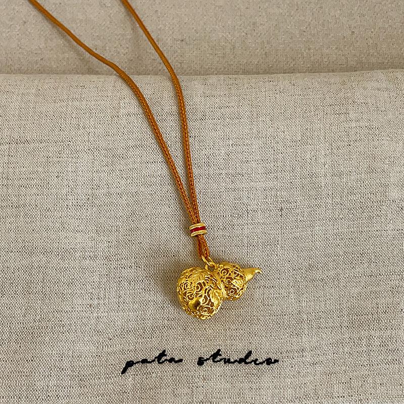 Nový čínský tykev baculatý Fu tkaný provázkový náhrdelník dámský lehký luxus retro móda temperament všestranný řetízek na krk svetr řetízek