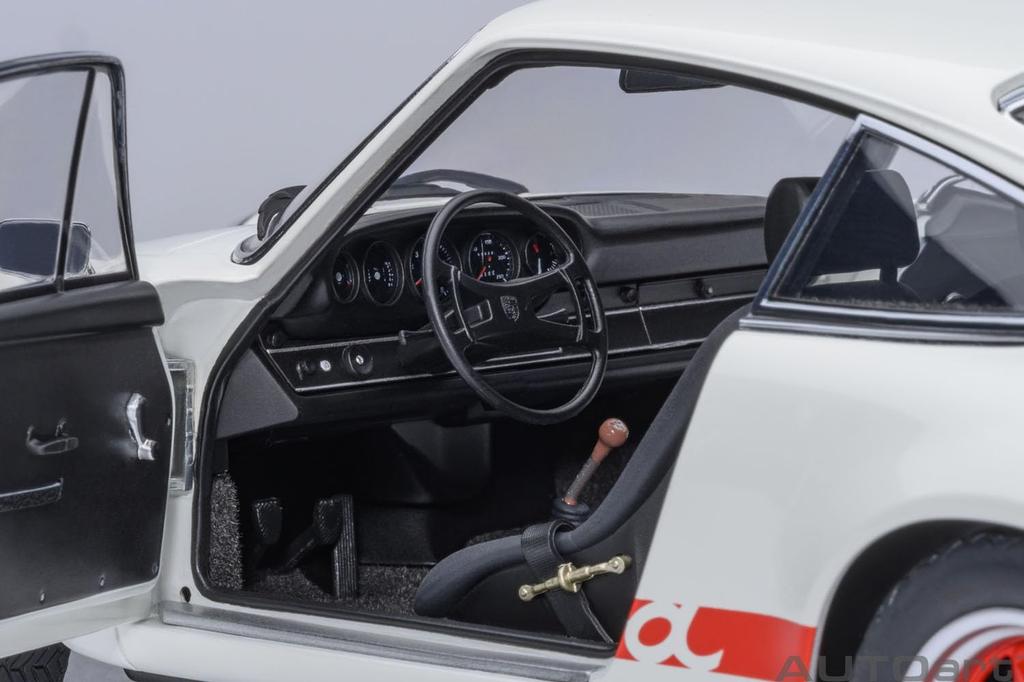 AUTOart Skala Porsche 911 Carrera RS Prix Ferdig Produkt 78030 1/18 2.7 (Stor Hvit/Rød Stripete)