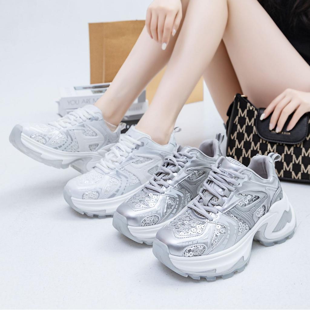 Thick-soled heightening dad shoes for women in winter and autumn 2025, new fashionable warm and breathable hollow sequined casual shoes for women