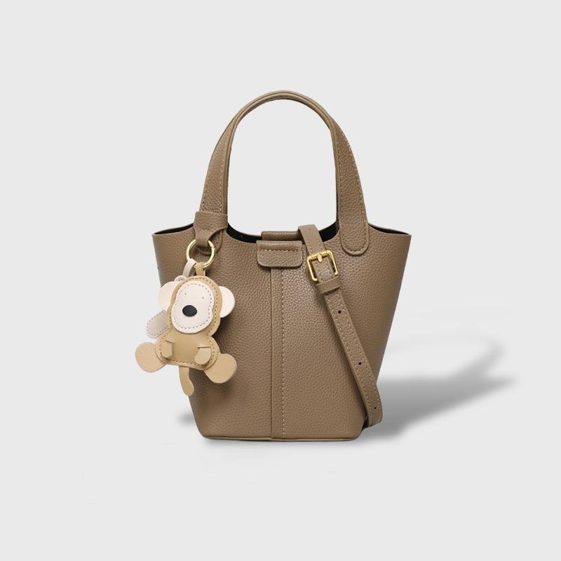 Niche design textured handbag bag women's autumn and winter 2025 new trendy fashion bucket bag versatile shoulder bag