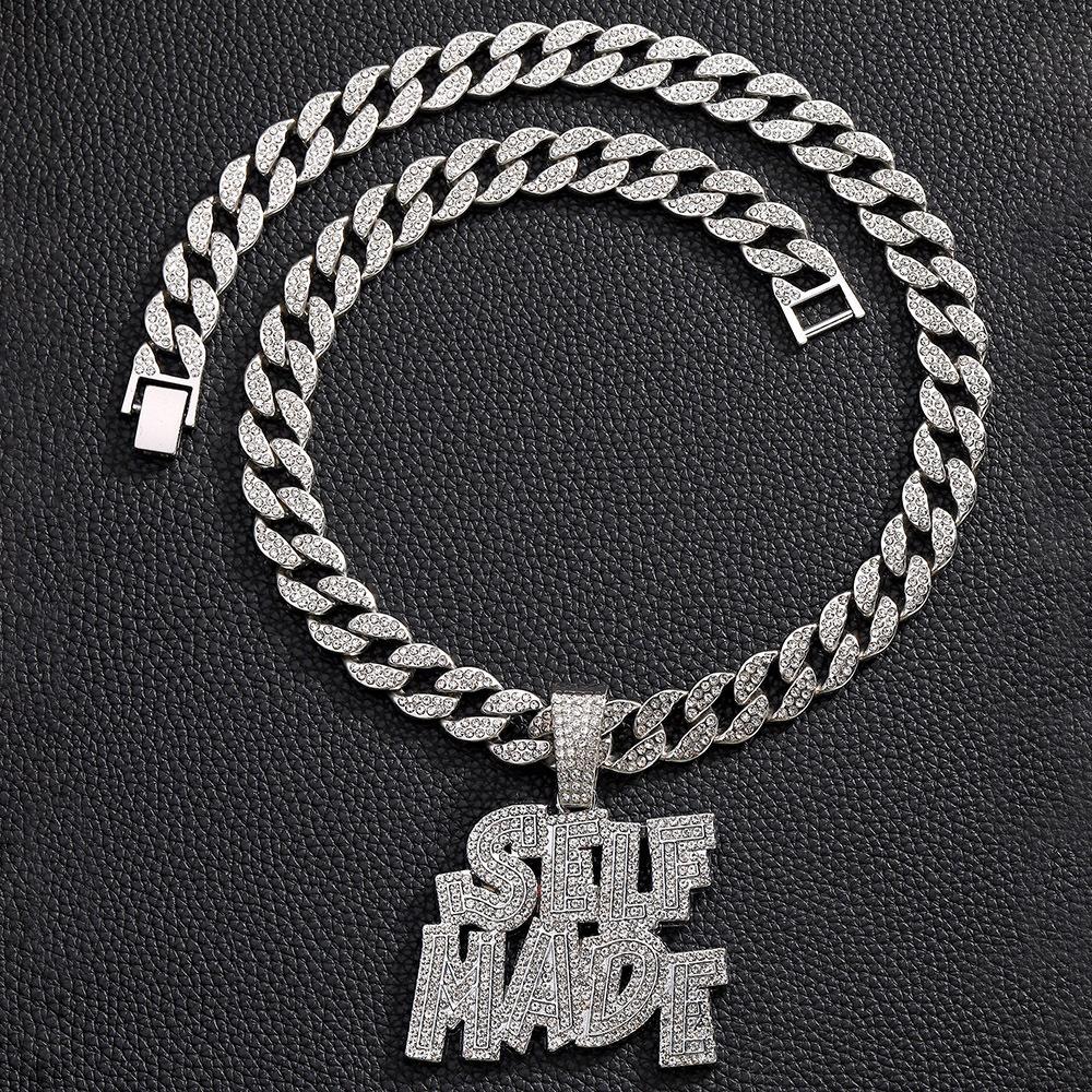 Heißer Verkauf Neues Produkt Vollbesetzter Diamantbuchstabe SELFMADE Legierung Anhänger Personalisiertes Logo Hip Hop Halskette Herrenhalskette