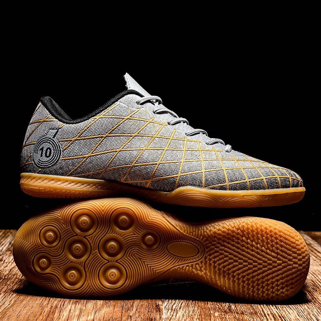 New Indoor Flat-soled Football Shoes Futsal Football Shoes Large Size Beef Tendon Sole Wooden Floor Training Football Shoes