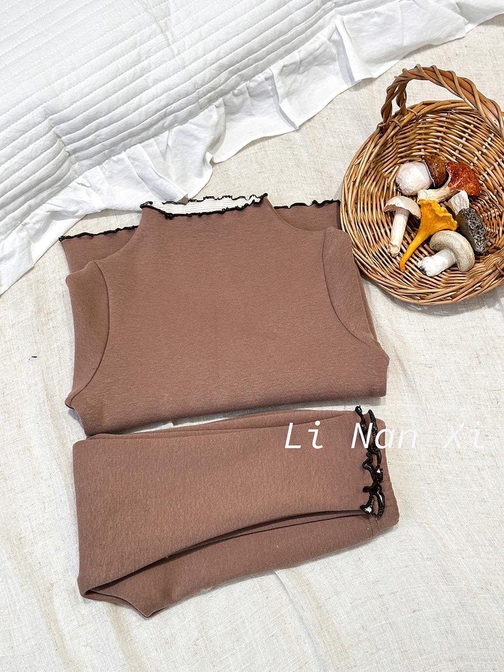 

Корейский детский зимний теплый комплект с цветочным принтом и оборками из шелка и кашемира 2024 90cm