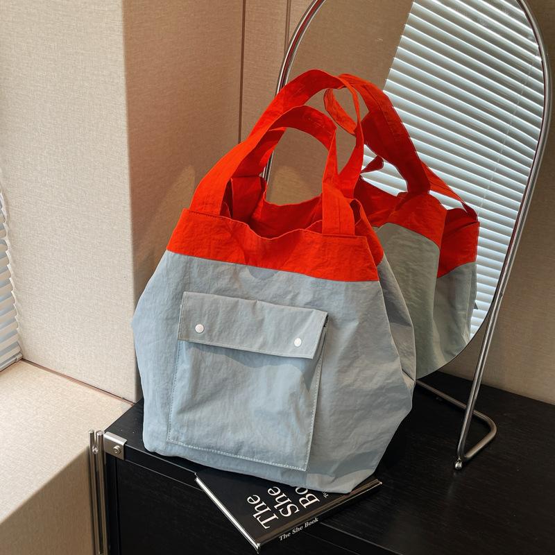 

Simple and relaxed large-capacity bag women s new handbag lazy style versatile shoulder tote bag синий