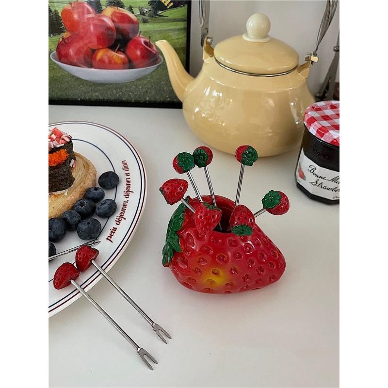 Fruit Forks Salad Forks Stainless Steel Children's Food Pick Fork Holders Repeated Use of Fruit Forks Strawberry Heart Shape
