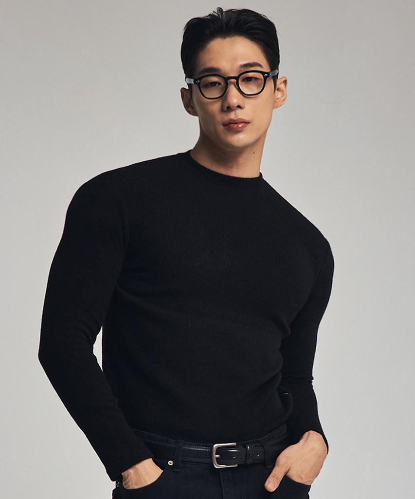 ASTROVE Cable Mock Muscle Fit Knit T-Shirt Black