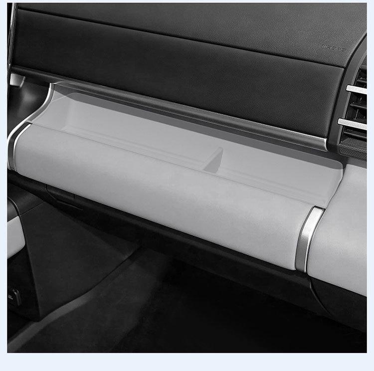 Silicone Protective Pad for Passenger Side Storage in Equation Leopard Titanium 7 Decor