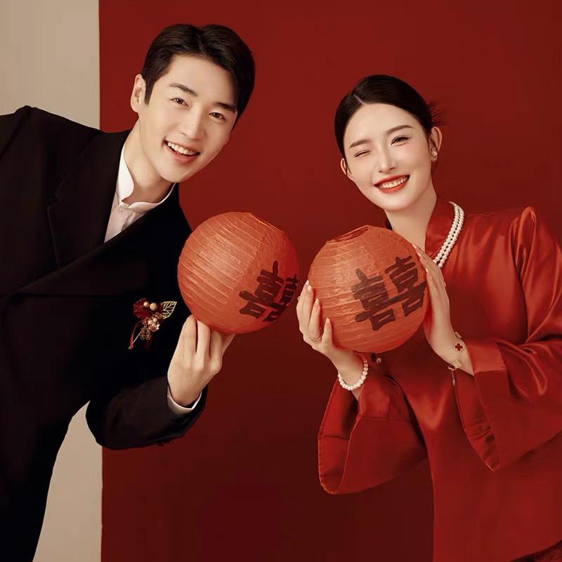 

Retro Chinese Wedding Photography Props: Handheld Peach Blossom & Double Happiness Décor Wedding Photography Props
