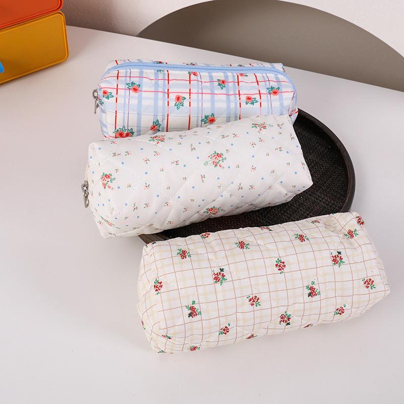 Cute Floral Cotton Makeup Brush Bag With Portable Design For Travel And School