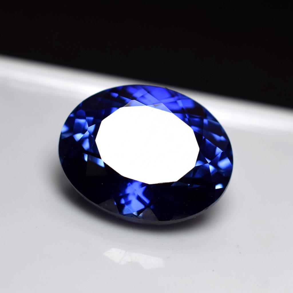 Natural Blue Tanzanite Loose Gemstone 15.50 Ct Oval Shape for Jewelry Making and Gem Collections