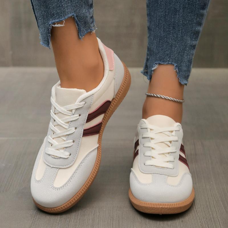 Womens Sneakers Spring New Luxury Flat Loafers Comfortable Slip on Soft Female Sneakers Lightweight Outdoor Shoes for Women
