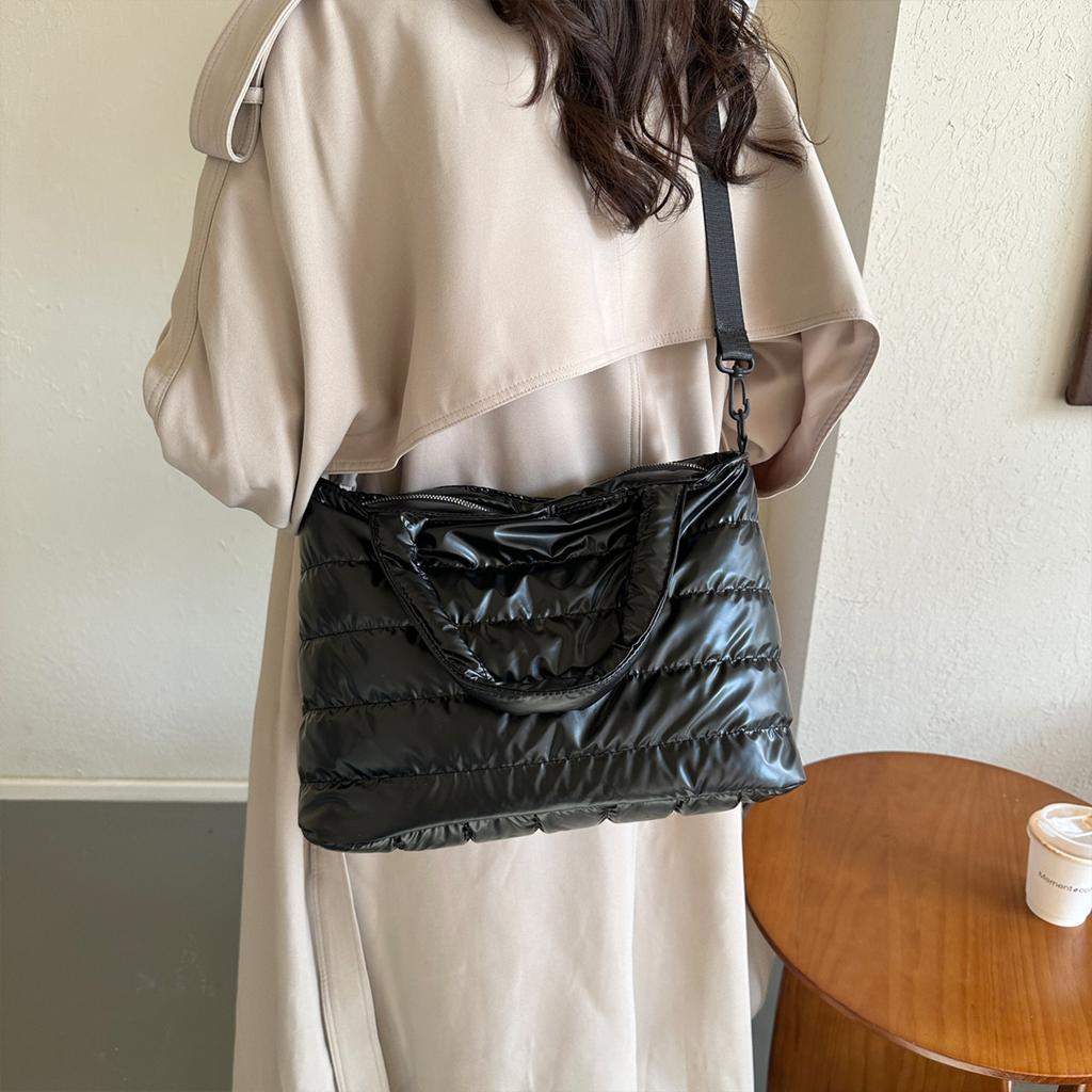 Stylish Women'S Shoulder Bag, Featuring a Trendy Casual Minimalist Design Tote Bag Perfect for Autumn And Winter