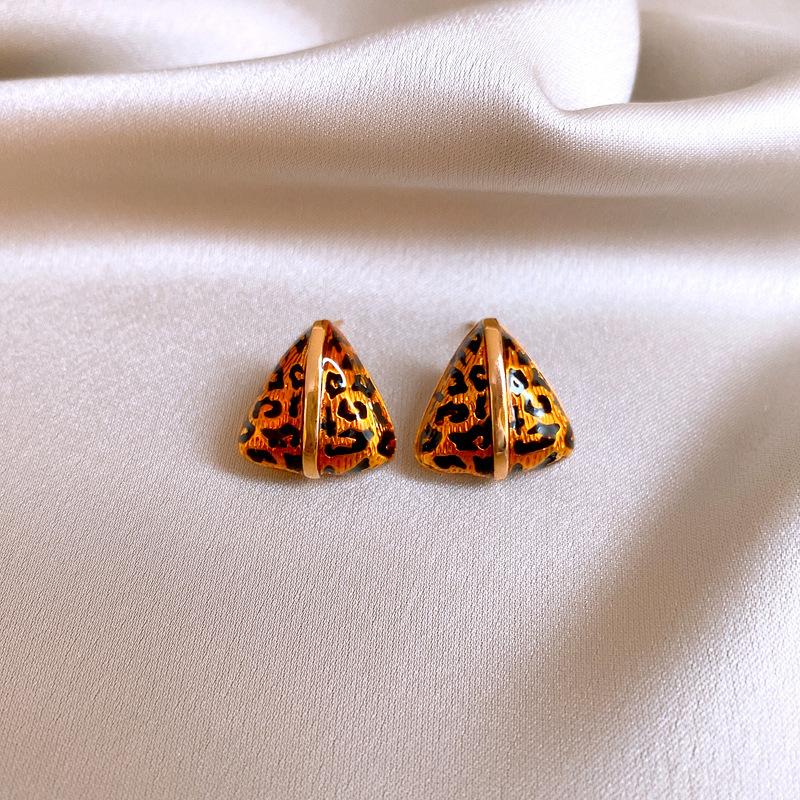 Love Geometric Artificial Tiger's Eye Stone Stud Earrings Retro Maillard Earrings Light Luxury Earrings