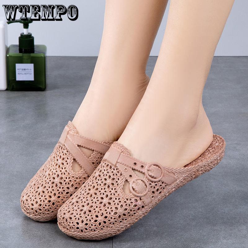 Chinelos de PVC femininos para uso externo, sapatos furados, verão, fundo macio, fundo grosso, sandálias para casa, banheiro, oco, embrulhado, chinelos de praia ao ar livre
