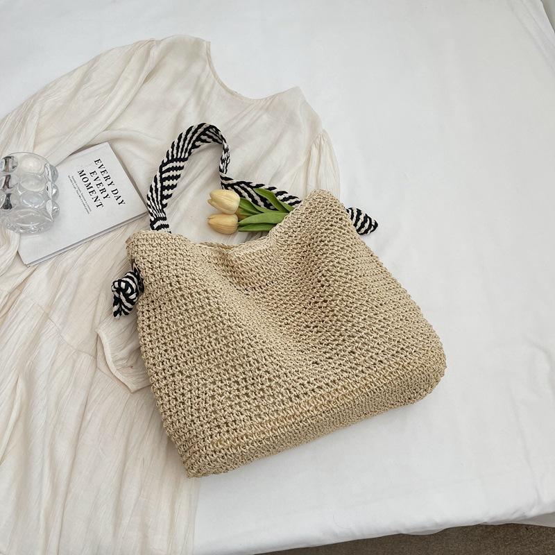 

Hanfeng ins straw bag 2025 new handwoven armpit bag versatile navy blue bag with portable woven bag