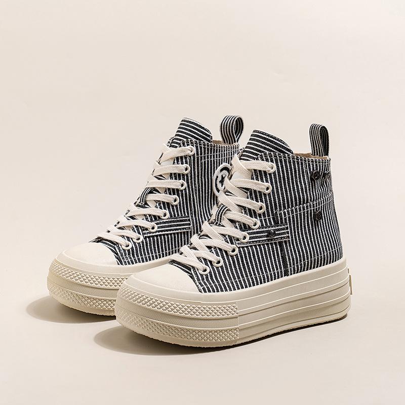 2025 Korean Version of Casual Martin Boots Women's Canvas Shoes Autumn New Lace-up Short Tube Retro Square Head Breathable Increase