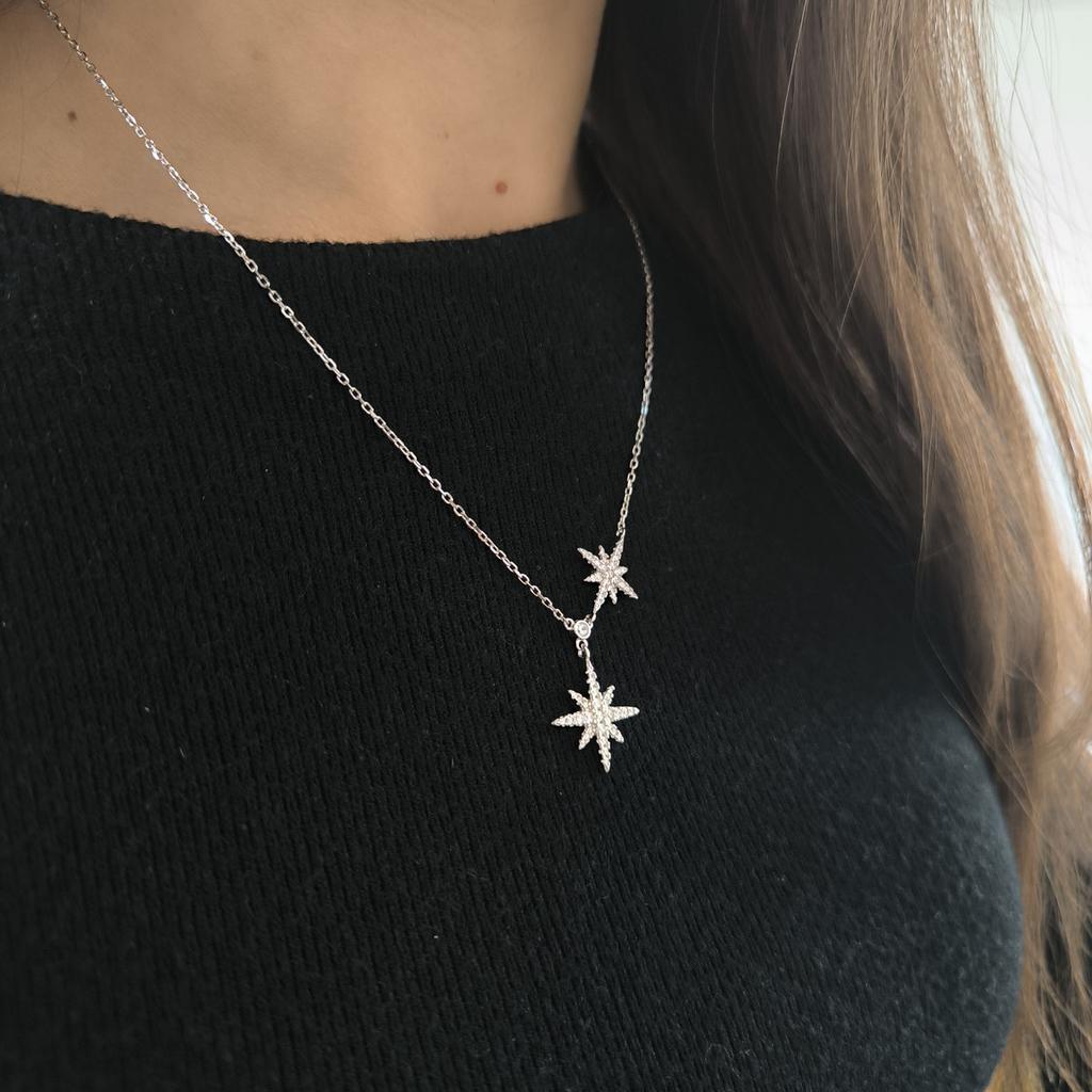Silver Necklace with Cubic Zirconia, Item Weight 4.24 G (2209195)