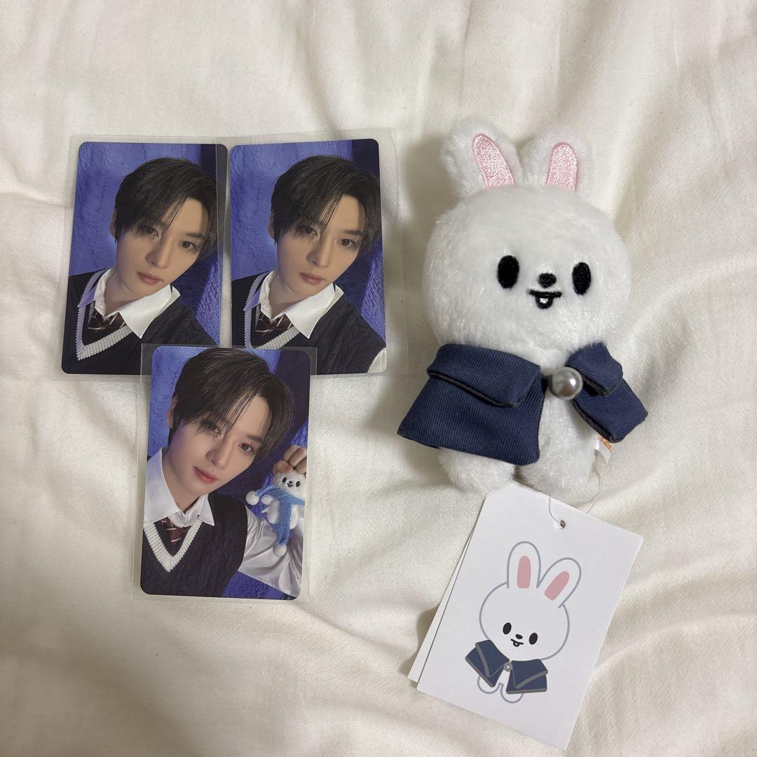 

[USED] Reno Leavitt 10cm Trading Card Plush Toy Magic School