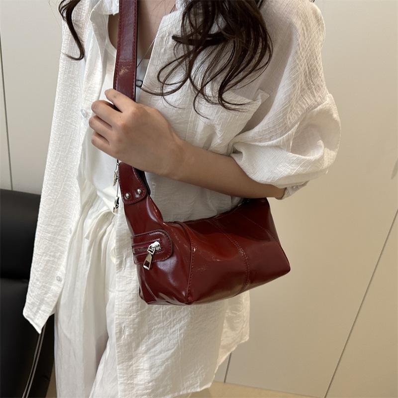 Soft Faux Leather Shoulder Bag for Women Small Capacity Crossbody Purse Trendy Dumpling Handbag