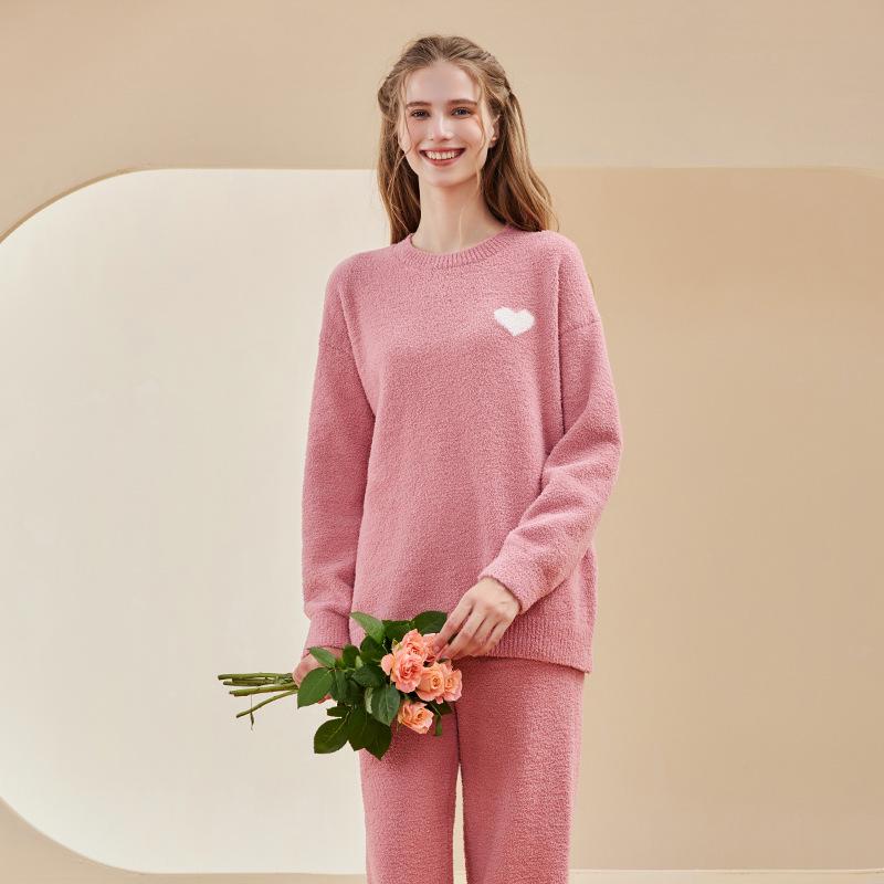 Women's Thick Half-Velvet Winter Pajamas Set - Soft, Fluffy, and Warm for Indoor and Outdoor Wear