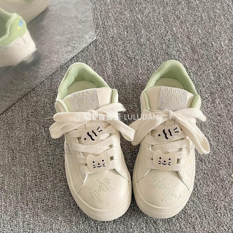 Retro dicke Sohle Schuhe Damen kleine weiße Schuhe Nische vielseitige Freizeitschuhe