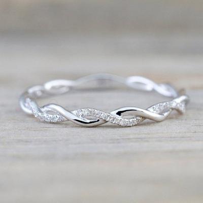 18k Gold Plated Twist Ring with Micro Pave Zircon Stones Elegant Jewelry for Women