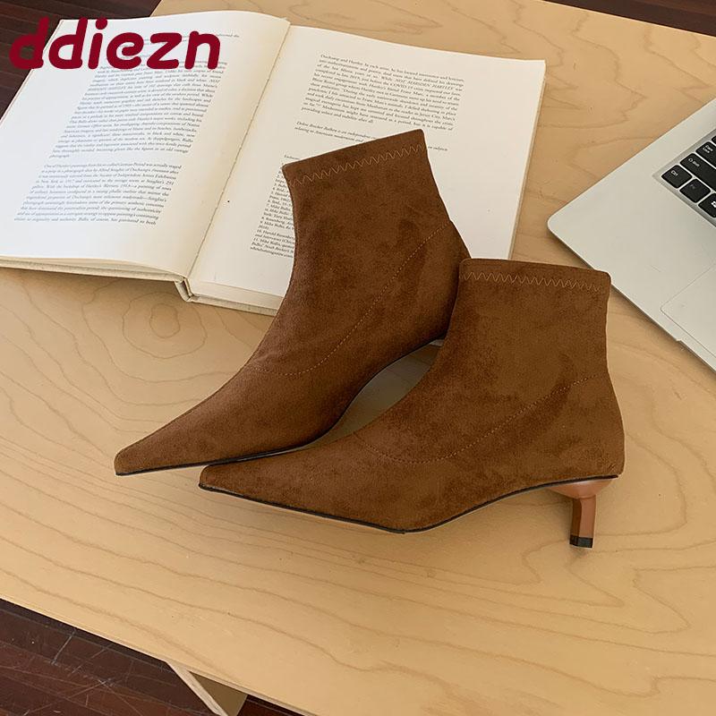 Fashion Fashion Flock Elegant Women Ankle Boots With Low Heel Shoes Female Pointed Toe Ladies Short Modern Boots Pumps Shoes Lady