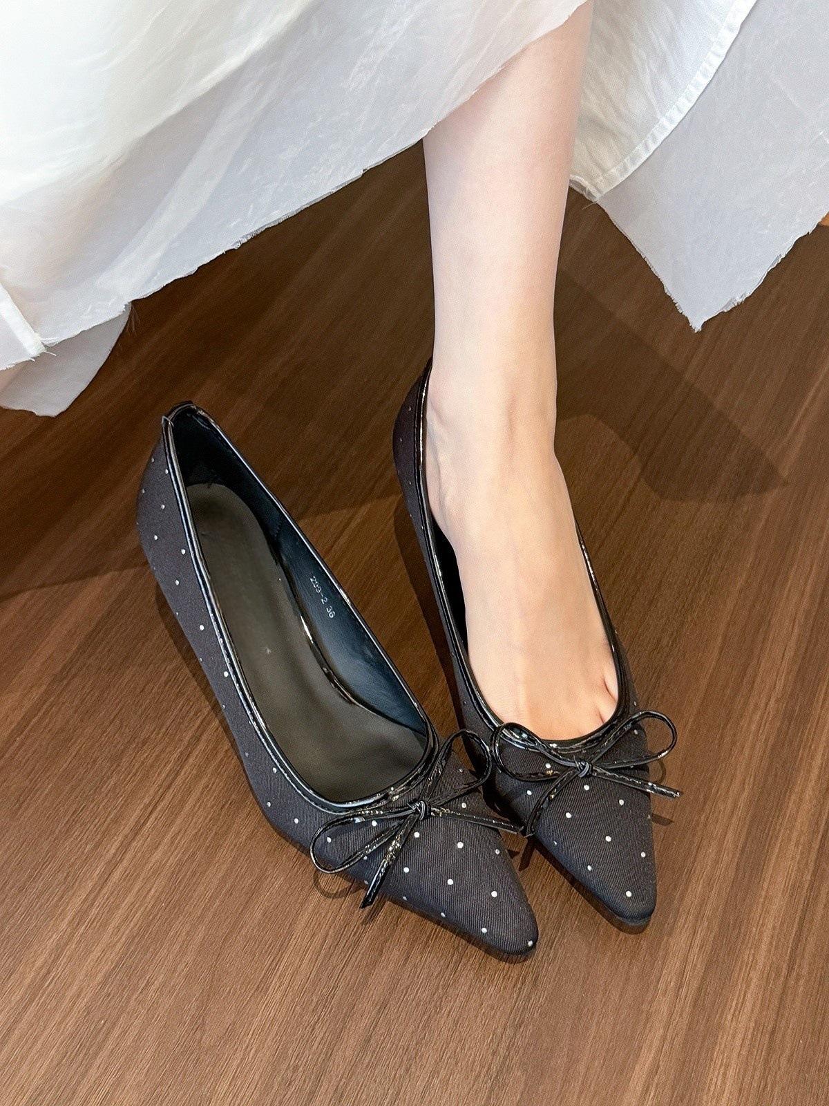 

Gentle dinner party! Temperament beige stilettos women s spring pointed shallow mouth single shoes 39 чёрный