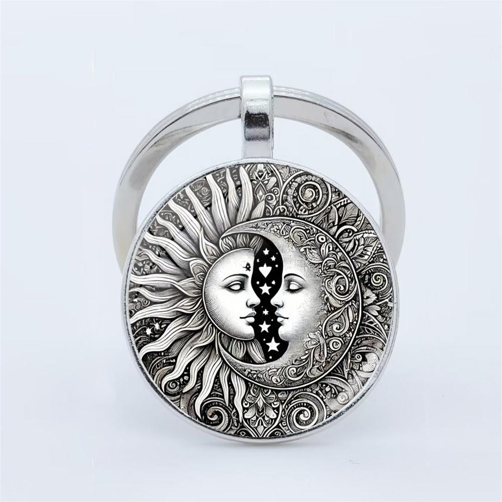 Vintage Sun Moon Keychain Metal and Glass Circular Key Pendant, Men's and Women's Charter Decoration Anniversary Birthday Gift
