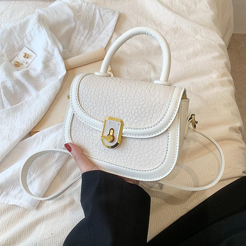 

Популярная в этом году маленькая сумка 2024 новая женская сумка с чувством высокого класса универсальная нишевая сумка-мессенджер портативная сумка-седло