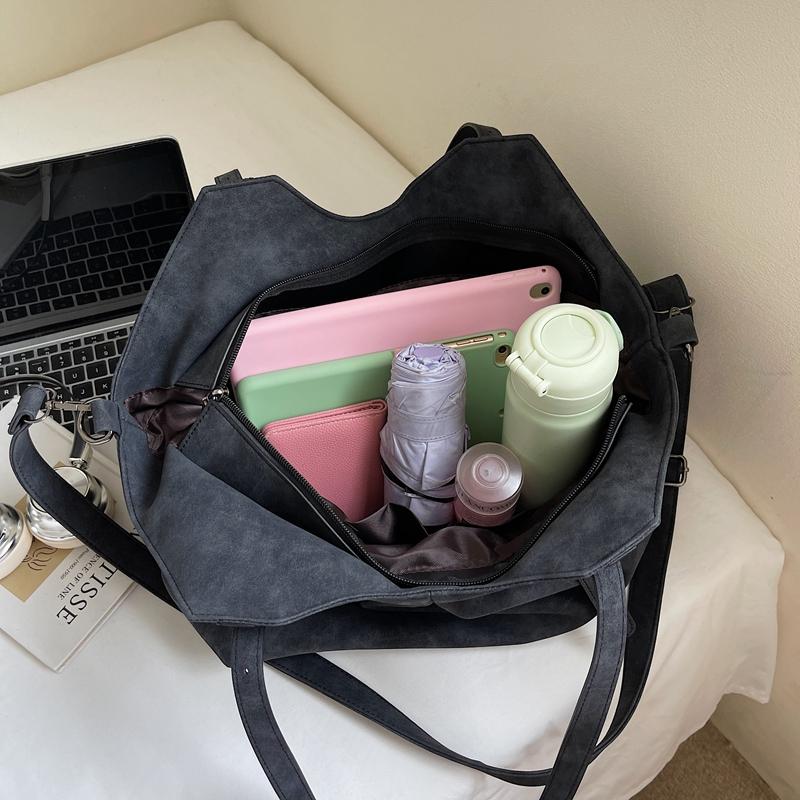 High Quality Women's Bag Urban Trend Style Shoulder Bag Matte Leather Adjustable Shoulder Bag Versatile Casual Large Capacity Commuter Zipper Handbag