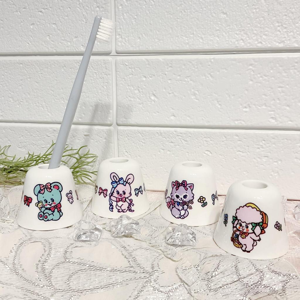 Sun Art Cammy Toothbrush 5x5cm Made in Perfect for Sanitary Perfect for Birthday Product Number "swimmer" Stand, Stain-Resistant Porcelain, Approx.