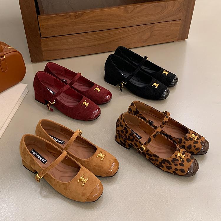 French Evening Breeze Temperament Light Mouth Single Shoes Women's Middle Heel 2025 Spring and Autumn New Gentle Fairy Commuting Thick Heel Mary Jane