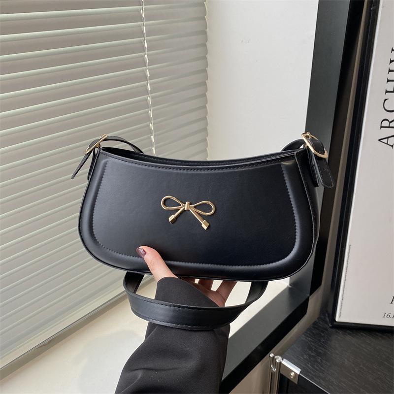 

Fashion Bow Underarm Bag Women s Personality Trendy Shoulder Textured Commuter Baguette Bag Crescent Bag чорний