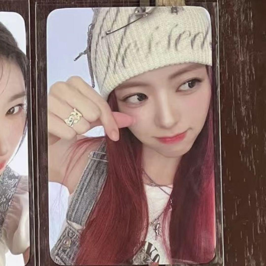 

[USED] ITZY Yuna GOLD Seoul Concert Fan Meeting FM Limited Double-Sided Trading Card