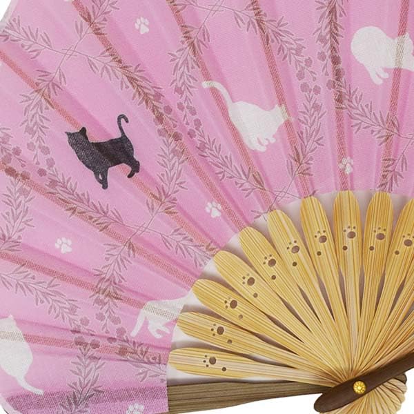 by Shojuan Cat-shaped clam-shaped fan, cloth-covered, 21cm, (pink)