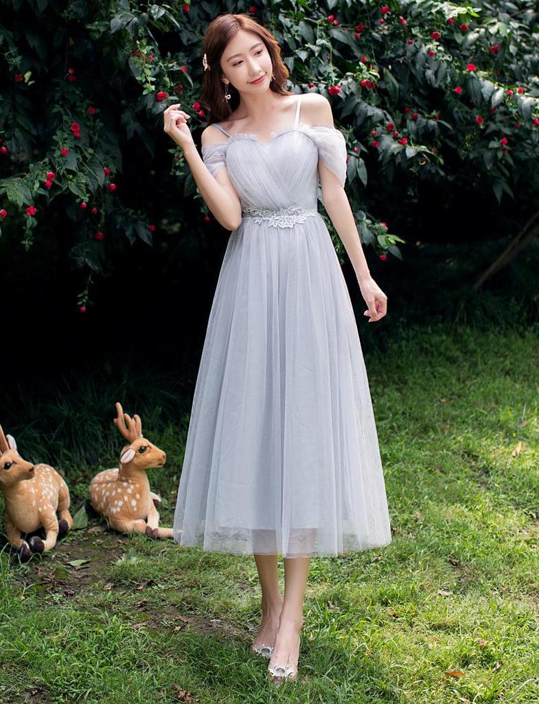 2025 New Off-the-Shoulder Bridesmaid Dress: Mid-Length, Slimming, with Fairy Charm for Special Occasions.