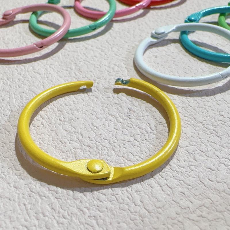 Baking Paint Color Keychain with Spring Buckle: DIY Box Bag Opening Alloy Accessory