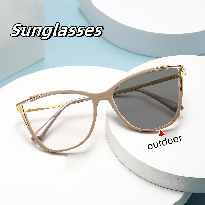 Women Cat Eye Photochromic Sunglasses Ultra Light HD Optical Eyewear Luxury Color Changing Plain Glasses