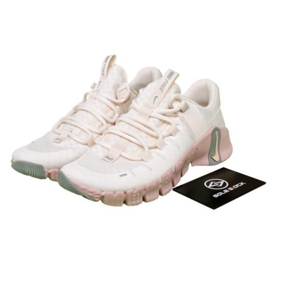 

Nike Free Metcon 5 Pale Ivory Ice Peach DV3950-102 Women EU 38 слонова кістка/срібний