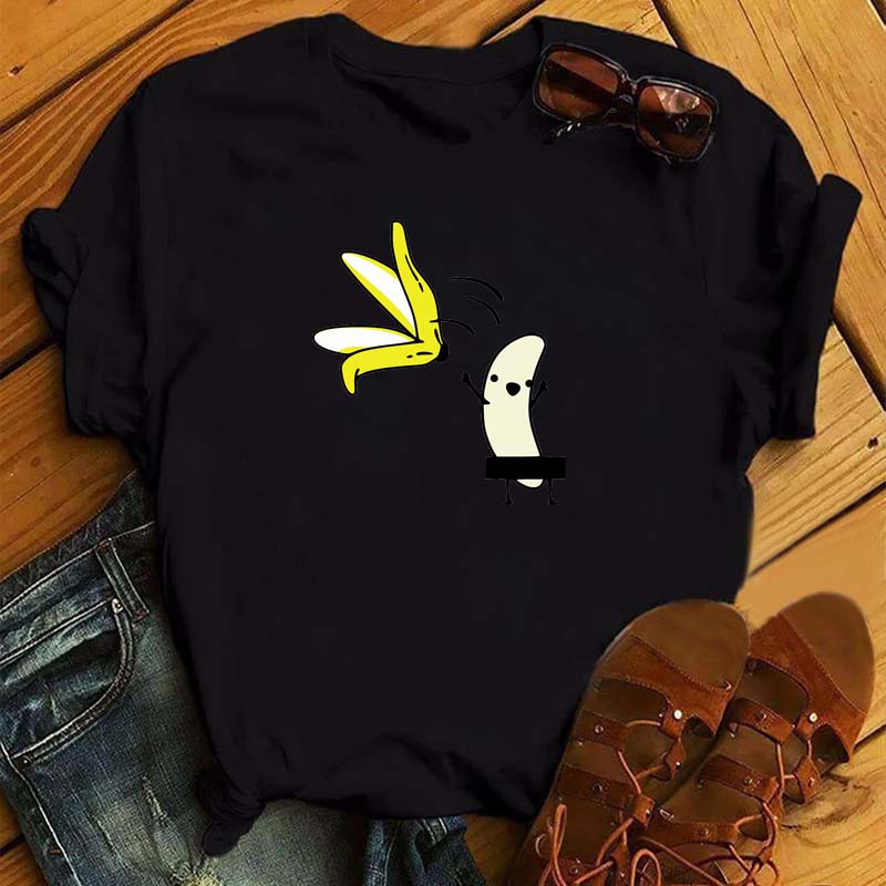Maycaur Nové Kawaii Dámské Topy s Potiskem Ovoce Jahody Ležérní Dámské Krátkorukávové Streetwear Černé Trička Oversized s Kulatým Výstřihem