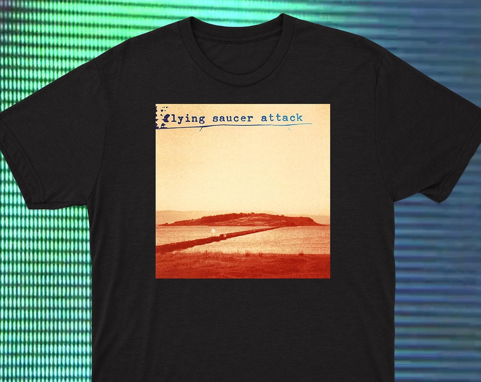 Flying Saucer Attack T shirts M