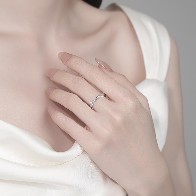 Korean Style 925 Sterling Silver Moissanite Stackable Tail Ring, 18K Plated, Simple Fashion Design.