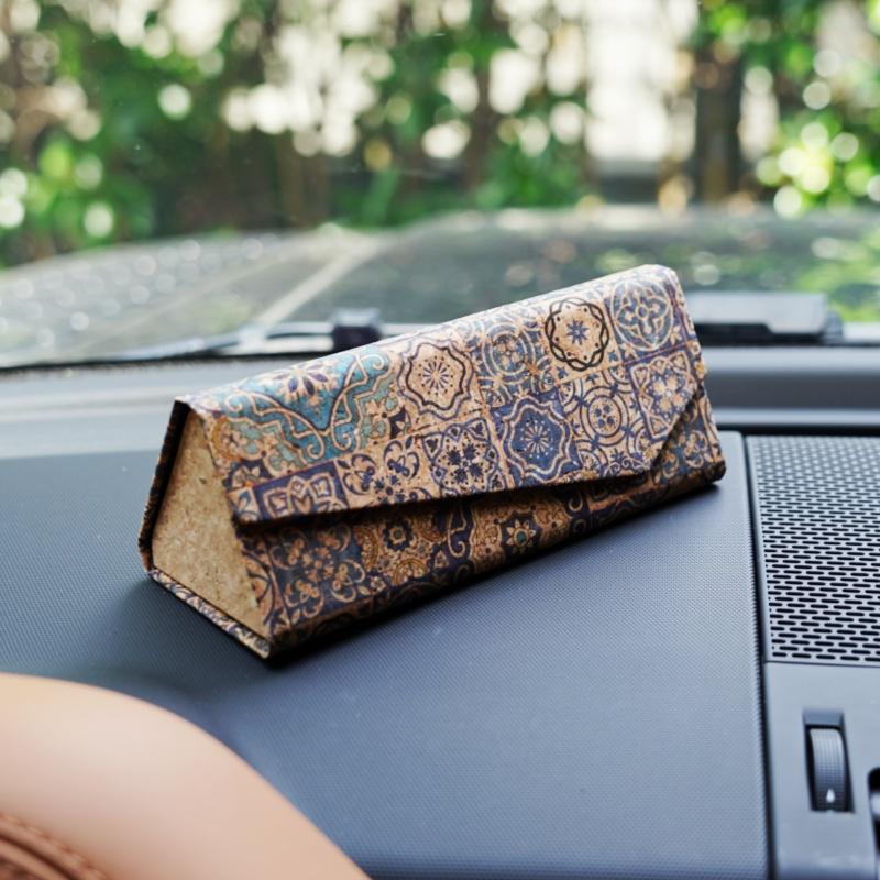 Retro Cork Folding Triangle Glasses Case for Men Women Sunglasses Box Portable Travel Glasses Storage Box Eyewear Accessories