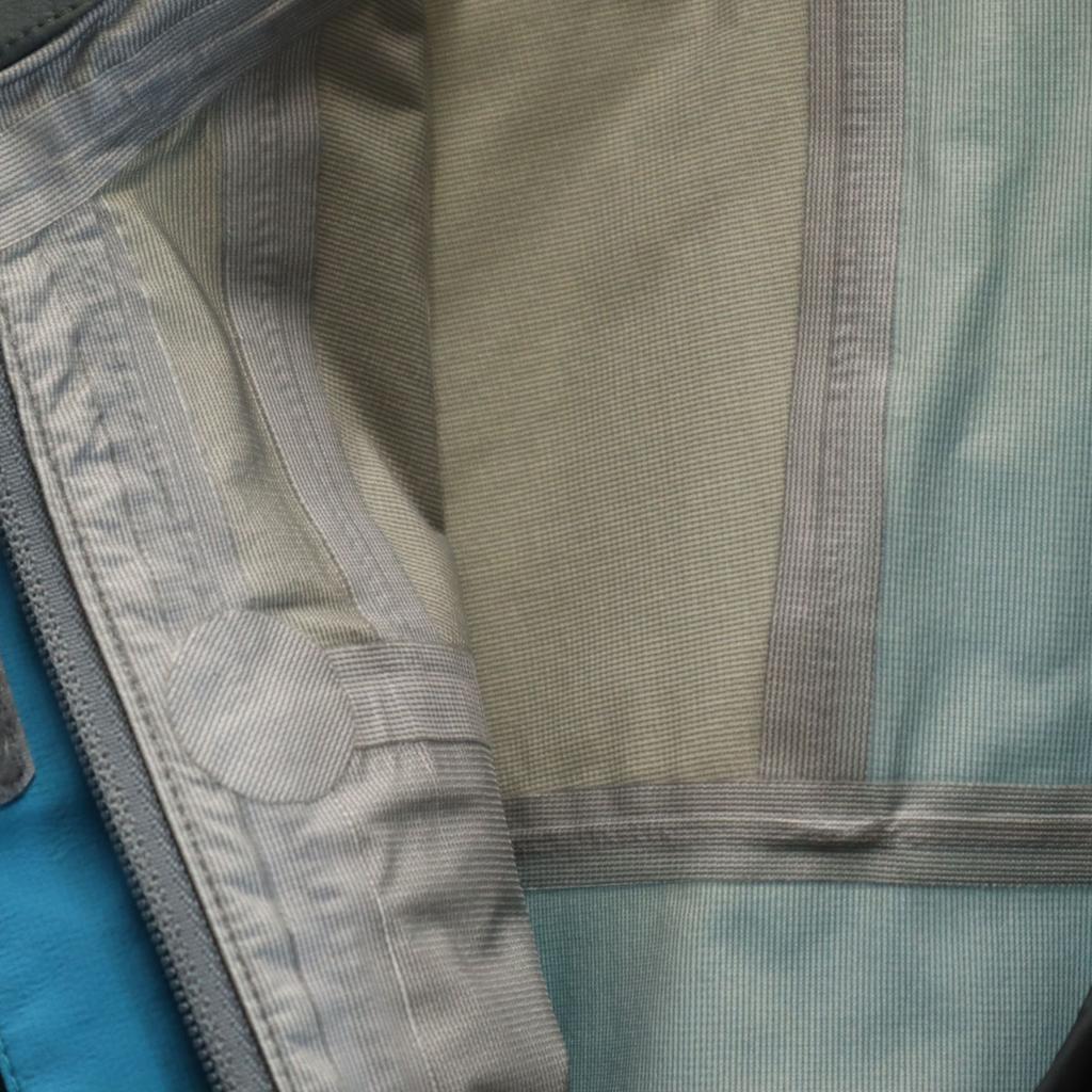 The North Face Jachetă de ploaie Gore-Tex Set Femei Folosit