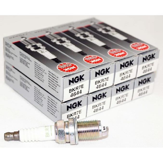 Набор из 8 шт. 4644 Свеча зажигания с твердым электродом V-Power BKR7E