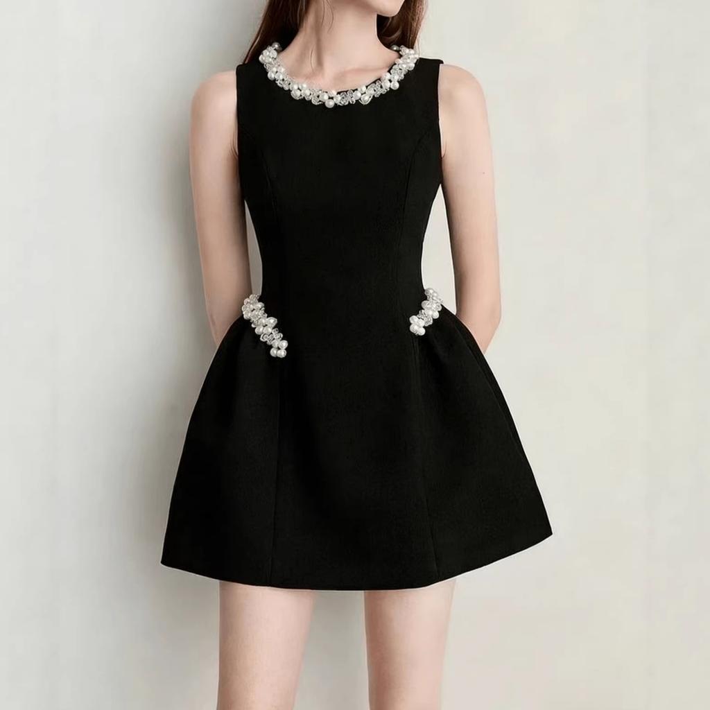 2026 New Court Style Black Round Neck Sleeveless Nail Drill Waist Dress Women's Heavy Industry Nail Bead Party Tent
