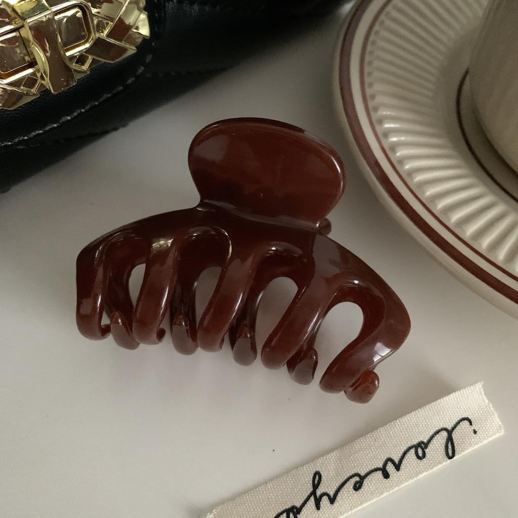 Fashion Women Hair Claw Elegant Colorful Solid Color Claw Clip Girls Hair Barrettes 7cm Hair Clips Hair Accessories  New