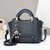 Elegant Handbag Versatile Zippered Ladies Shopping Tote Bags with Adjustable Strap Women Bags Solid Color Ladies Crossbody Bags